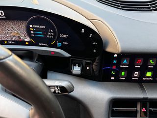 Porsche Taycan 2021 PASM/SPORT CHRONO/BOSE-thumb-26