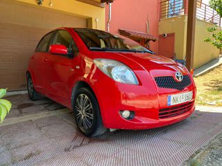 Toyota Yaris 2009 Follow me
