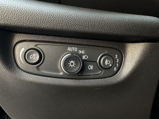 Opel Insignia 2018 ΕΛΛΗΝΙΚΗΣ ΑΝΤΙΠΡΟΣΩΠΕΙΑΣ-thumb-28
