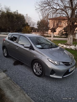 Toyota Auris 2014