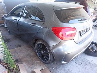 MERCEDES A180 AMG LINE 2014