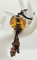 Vintage χειροποίητο μπρελόκ Κεχριμπάρι με charms A90016 TIMH 230 ΕΥΡΩ