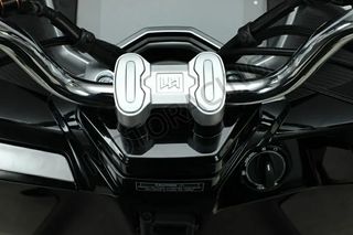 Letbe 2026 ISLAND 200 ABS & TRACTION CONTROL-thumb-2