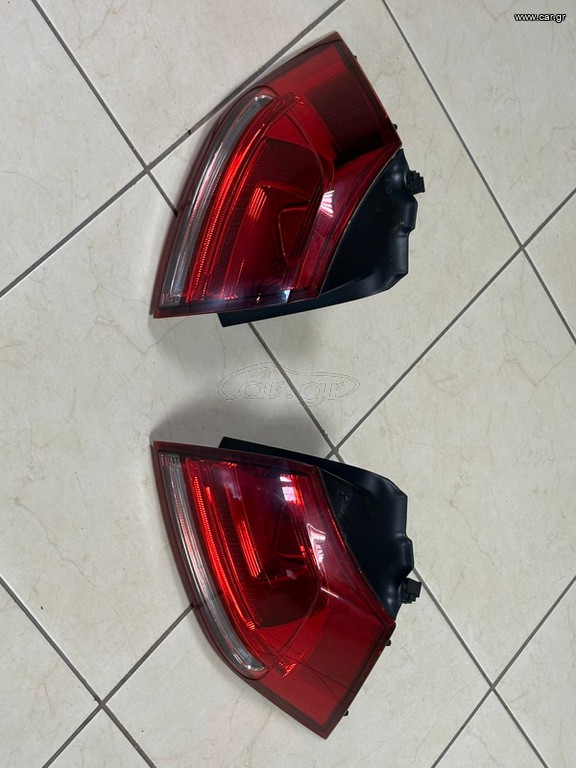Φανάρια πίσω VW GOLF VII εξωτερικά   90017905  /  90017906