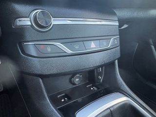 Peugeot 308 2015 308 S/W 1.6 HDI PANORAMA - έως 84 δόσεις-thumb-19