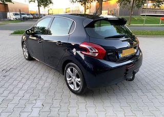 Peugeot 208 2015 1.6 BLUEHDI 120 ALLURE-thumb-3