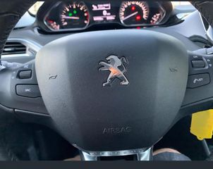 Peugeot 208 2015 1.6 BLUEHDI 120 ALLURE-thumb-5