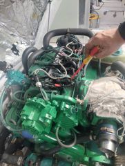 VOlVO PENTA D3 190-thumb-4