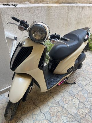 Piaggio Carnaby 300 2013