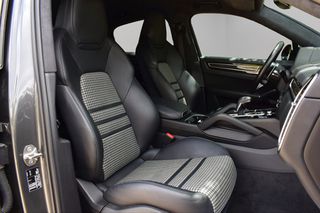 Porsche Cayenne 2022 COUPE S E-HYBRID GTS CARBON PACK BOSE SOFT CLOSE HEAD/UP-thumb-65