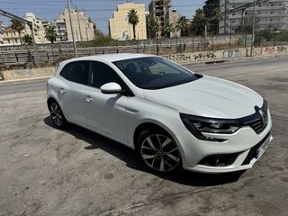 Renault Megane 2017-thumb-1