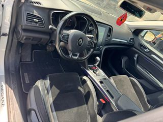 Renault Megane 2017-thumb-5