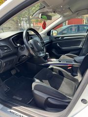 Renault Megane 2017-thumb-6