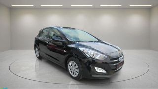 Hyundai i 30 2017 1.6cc-110hp-CLASSIC-65000KM