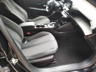 Peugeot 208 2021 ALLURE PLUS AUTOMATIC / BOOK SERVICE-thumb-6