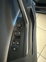 Volkswagen Polo 2022 LIFE-thumb-13