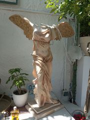 Η Νίκη της Σαμοθράκης