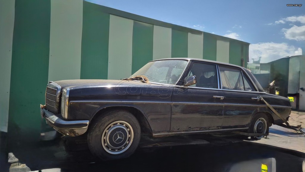 Mercedes-Benz 1975 W114
