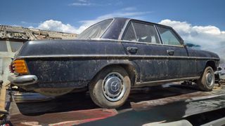 Mercedes-Benz 1975 W114-thumb-3