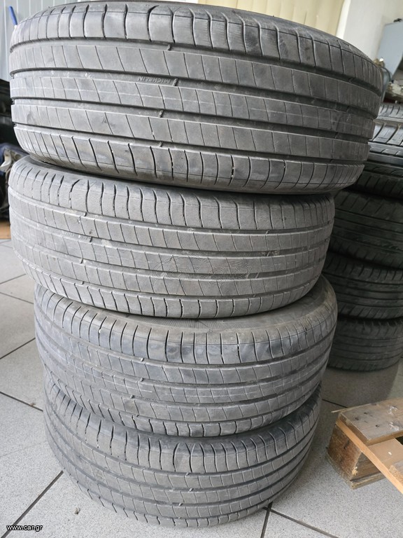 205 60 16 MICHELIN