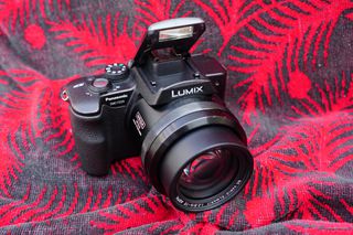 Panasonic Lumix DMC-FZ20 Digital Camera 5 MP Leica Lens x12 optical Zoom.