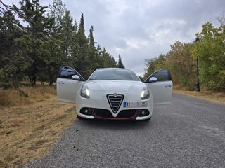 Alfa Romeo Giulietta 2011 Distinctive 170HP - Full extra - Panorama