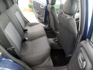 Opel Corsa 2005 1.3 CDTI-thumb-8