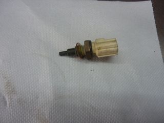 ΑΙΣΘΗΤΗΡΑΣ ΘΕΡΜΟΚΡΑΣΙΑΣ ΨΥΚΤΙΚΟΥ ΥΓΡΟΥ  GSXR  2009--2016  GSF 650 AN 650 DL 1000 DL 650