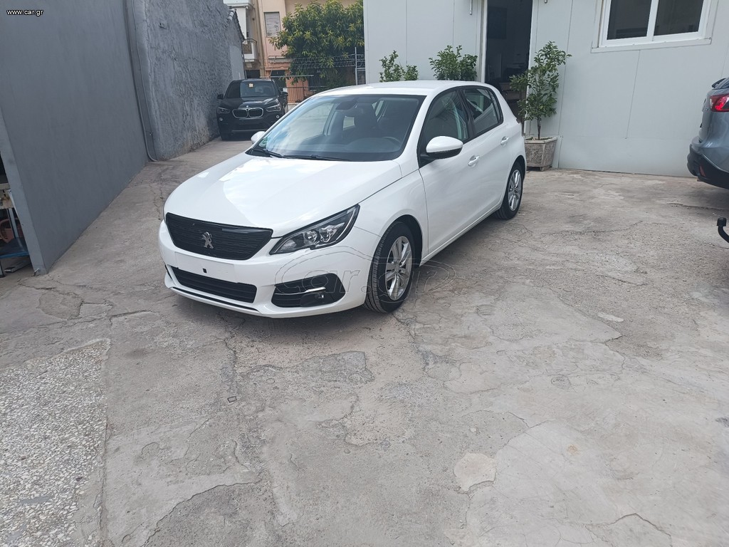 Peugeot 308 2021