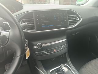Peugeot 308 2021-thumb-7