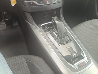 Peugeot 308 2021-thumb-8
