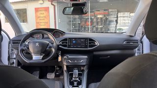 Peugeot 308 2021-thumb-12