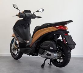 Piaggio Medley 200 2026 S E5+ SPECIAL EDITION 4 ETH EΓΓΥΗΣΗΣ-thumb-1