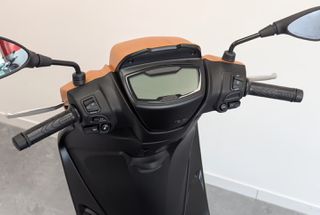 Piaggio Medley 200 2026 S E5+ SPECIAL EDITION 4 ETH EΓΓΥΗΣΗΣ-thumb-3