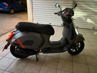Piaggio Vespa GTS 300 2023 Vespa gts 300 supersport
