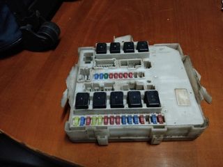 Ασφαλειοθήκες NISSAN RENAULT PP-T30-M10  PPT30M10