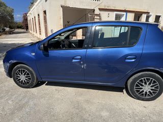 Dacia Sandero 2012