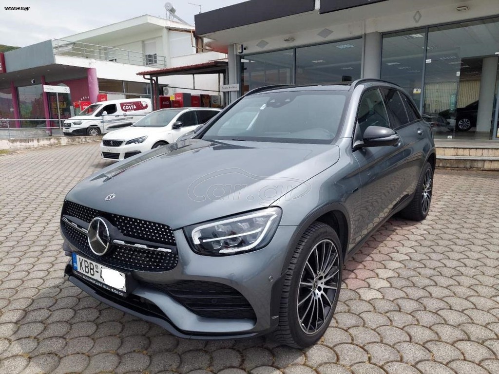 Mercedes-Benz GLC 300 2021 4MATIC 9G-TRONIC AMG Line Panorama