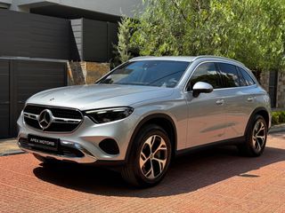Mercedes-Benz GLC 300 2023 e Plug-in Hybrid Avantgarde New Model