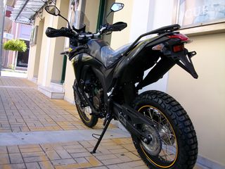 Voge 300 RALLY 2025-thumb-2