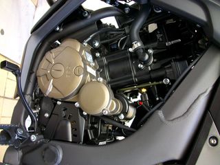 Voge 300 RALLY 2025-thumb-4