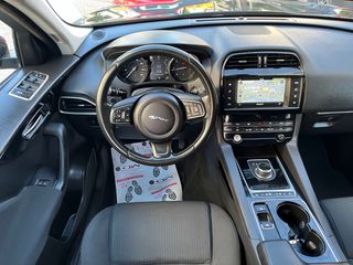Jaguar F-Pace 2017 2.0 DIESEL 4X4-thumb-9