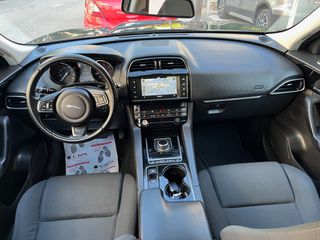 Jaguar F-Pace 2017 2.0 DIESEL 4X4-thumb-10