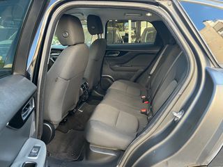 Jaguar F-Pace 2017 2.0 DIESEL 4X4-thumb-11