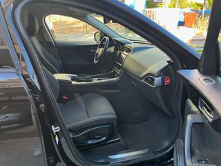 Jaguar F-Pace 2017 2.0 DIESEL 4X4-thumb-19