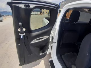 Nissan Navara 2019-thumb-20