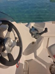 Quicksilver 2011 470 cabin