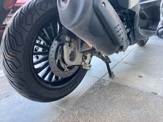 Piaggio Beverly 300i 2020-thumb-4