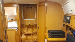 Bavaria 2011 32 CRUISER-thumb-7