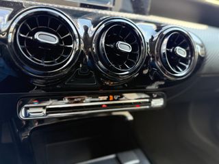Mercedes-Benz A 250 2020-thumb-16